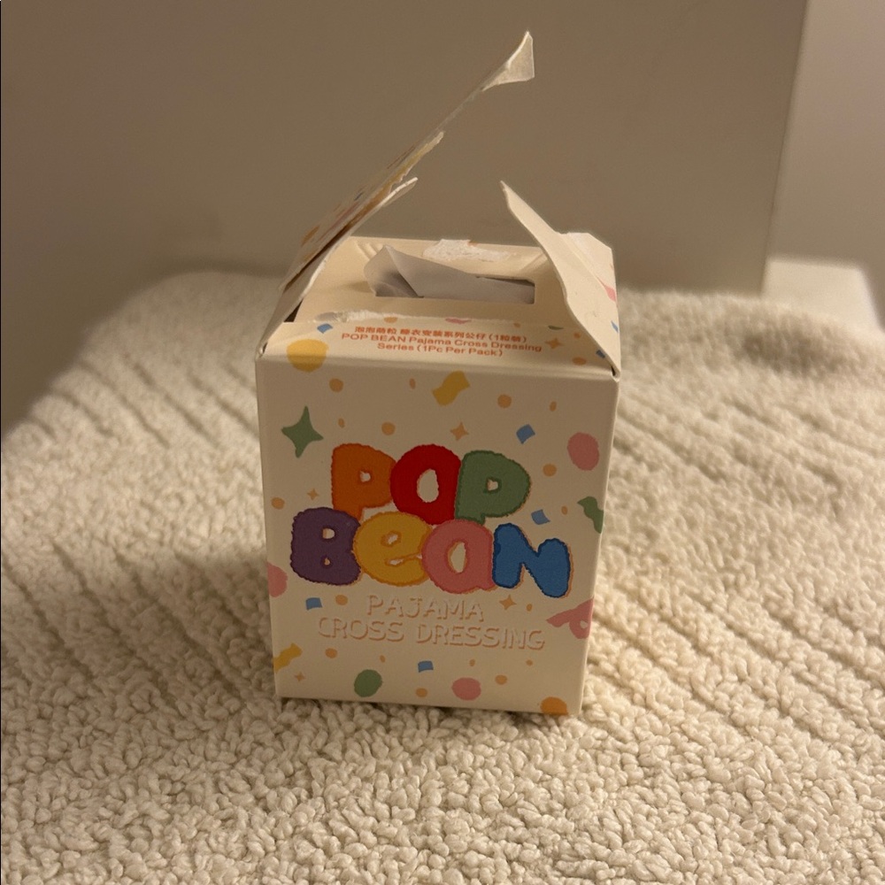 Pop Mart Pop Bean Pajama Cross Dressing Orange Dimoo Sitting Fox w/ Display Box - Picture 2 of 12